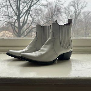 Frye White Western Chelsea W8.5